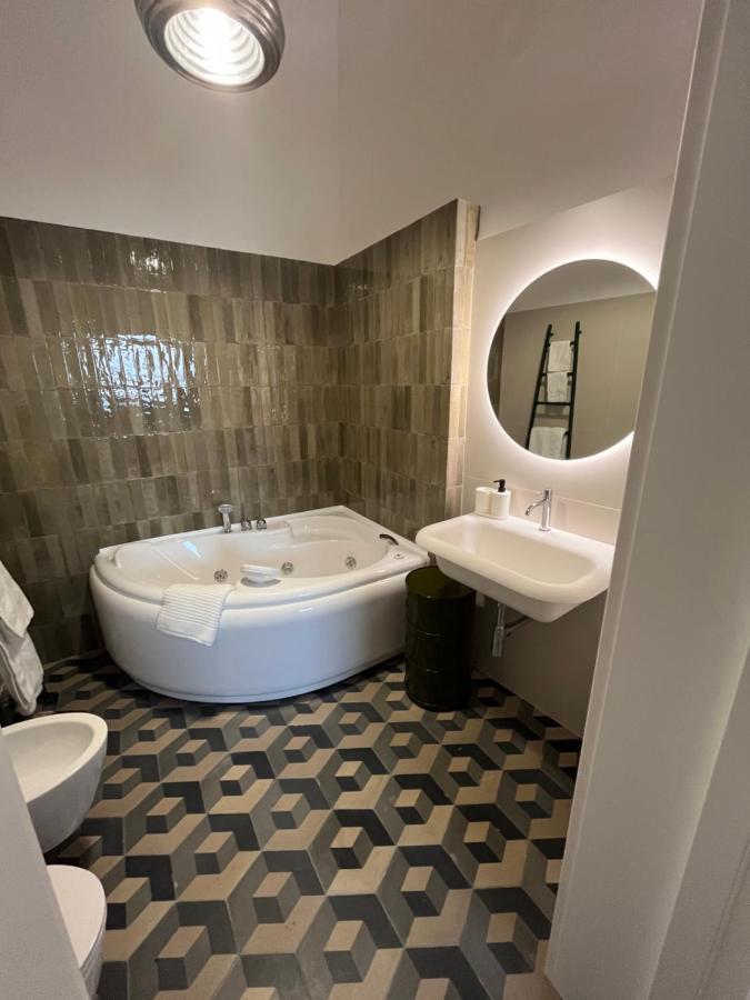 Palazzo Lamantea Boutique Rooms Bisceglie Exteriér fotografie